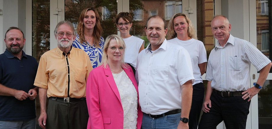 The board of Stadtmarketing Idar-Oberstein e.V. was re-elected. The board members and the city management players from left to right: Rouven Voigt, Dietmar Schuch, Caroline Pehlke, Anja-Ulrike Becker, Samira Fuchs, Lord Mayor Frank Frühauf, Sarah Wagner, Leonhard Stibitz.