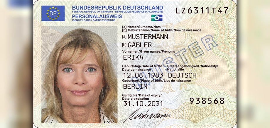 The photo shows the front of the sample ID card.