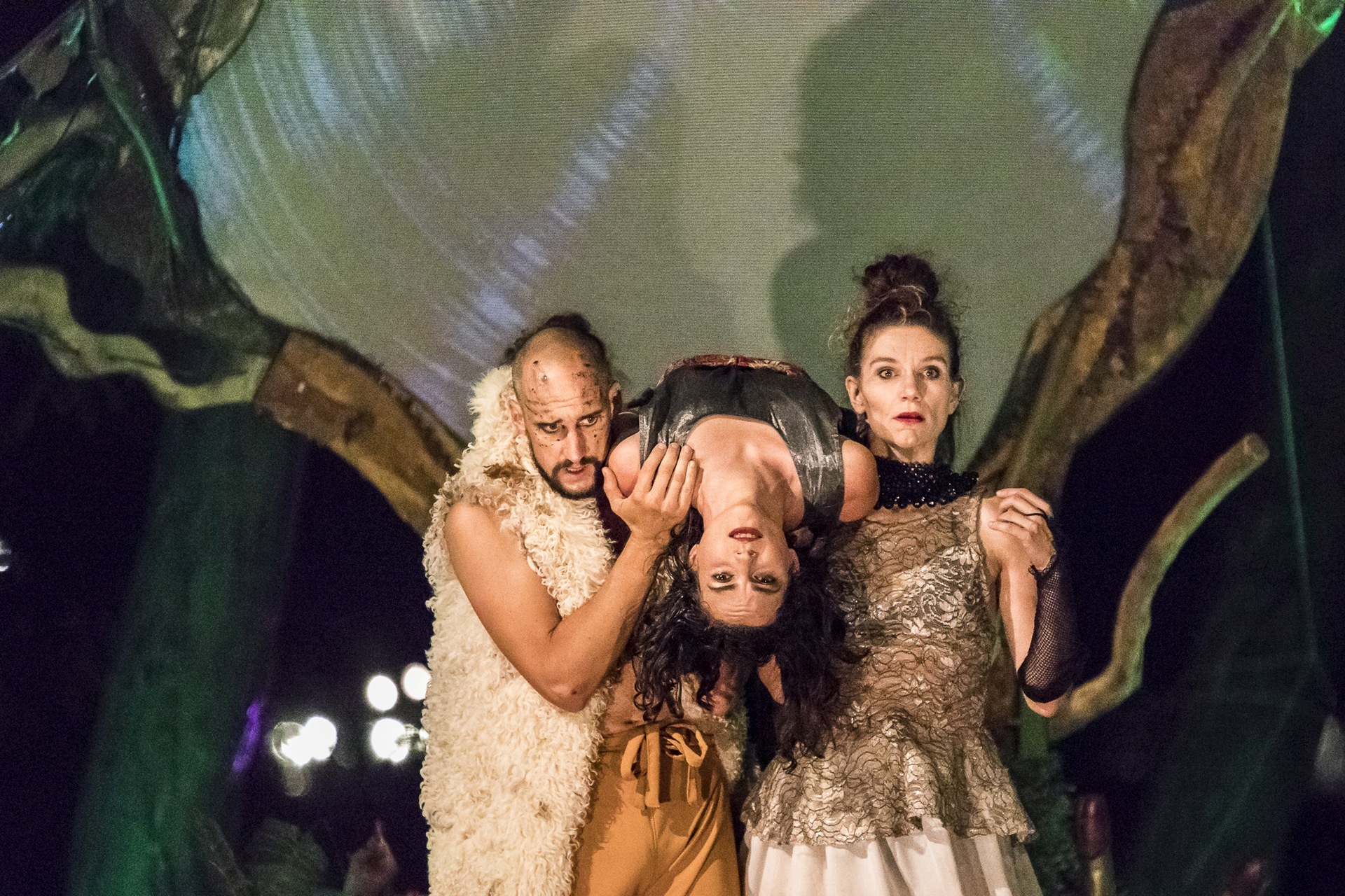 Scene photo from the production "Dreamer".