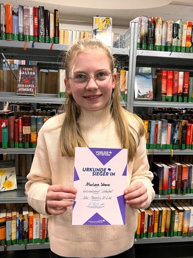 Marlene Scherer is the best reader in the Birkenfeld district. Portrait photo of Marlene Scherer.