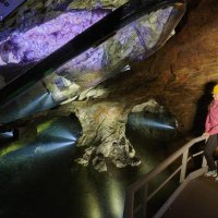 View into the visitor gallery of the Steinkaulenberg gemstone mine.