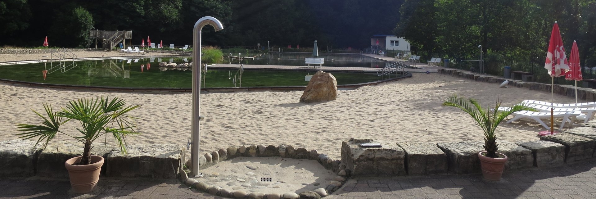 Vue de la piscine naturelle