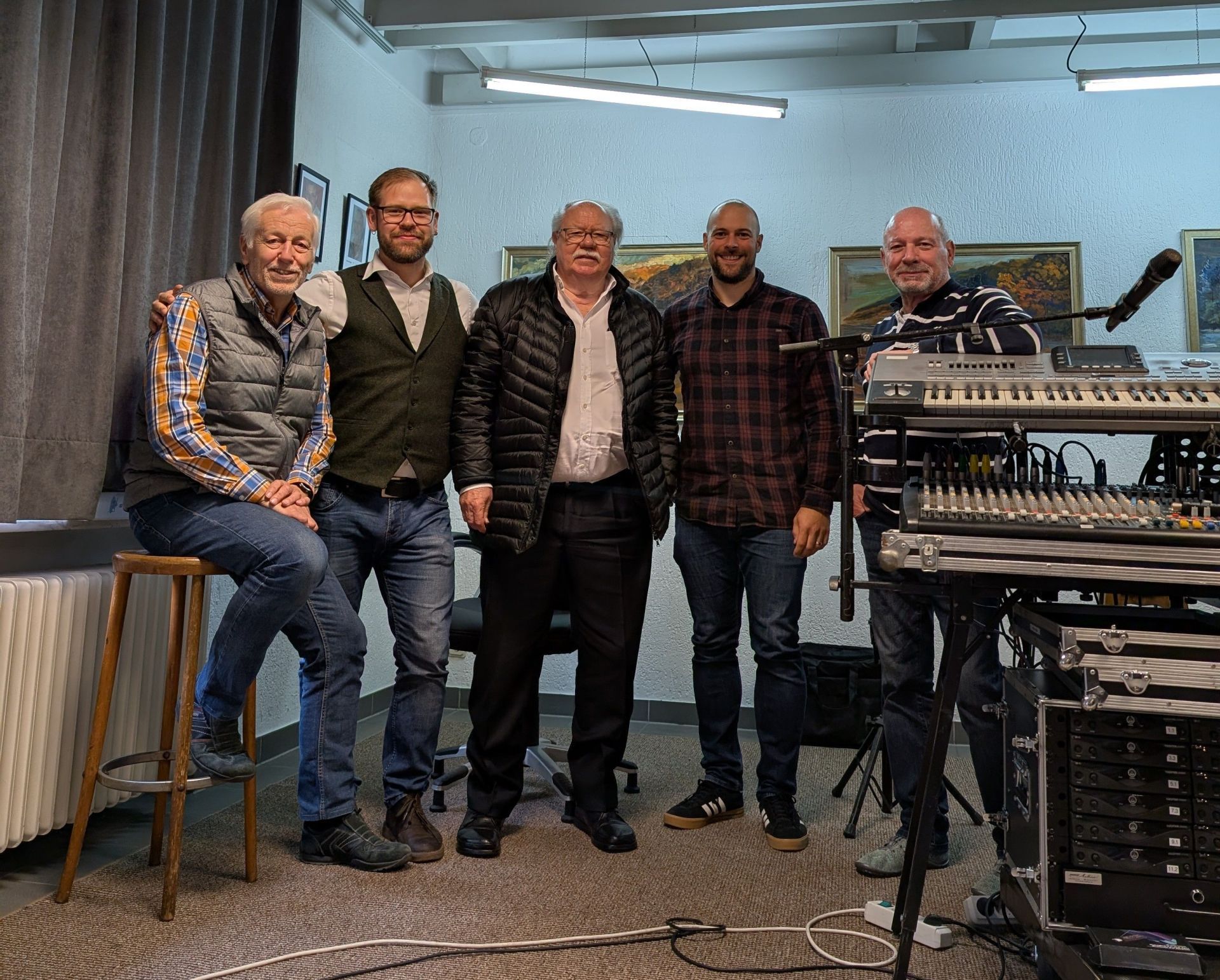 Für das gemeinsame Foto posierten v.l.n.r.: Wolfgang Schapperth, Sebastian Groß, Hans-Dieter Krieger, Thomas Juergis und Michael Thiel.