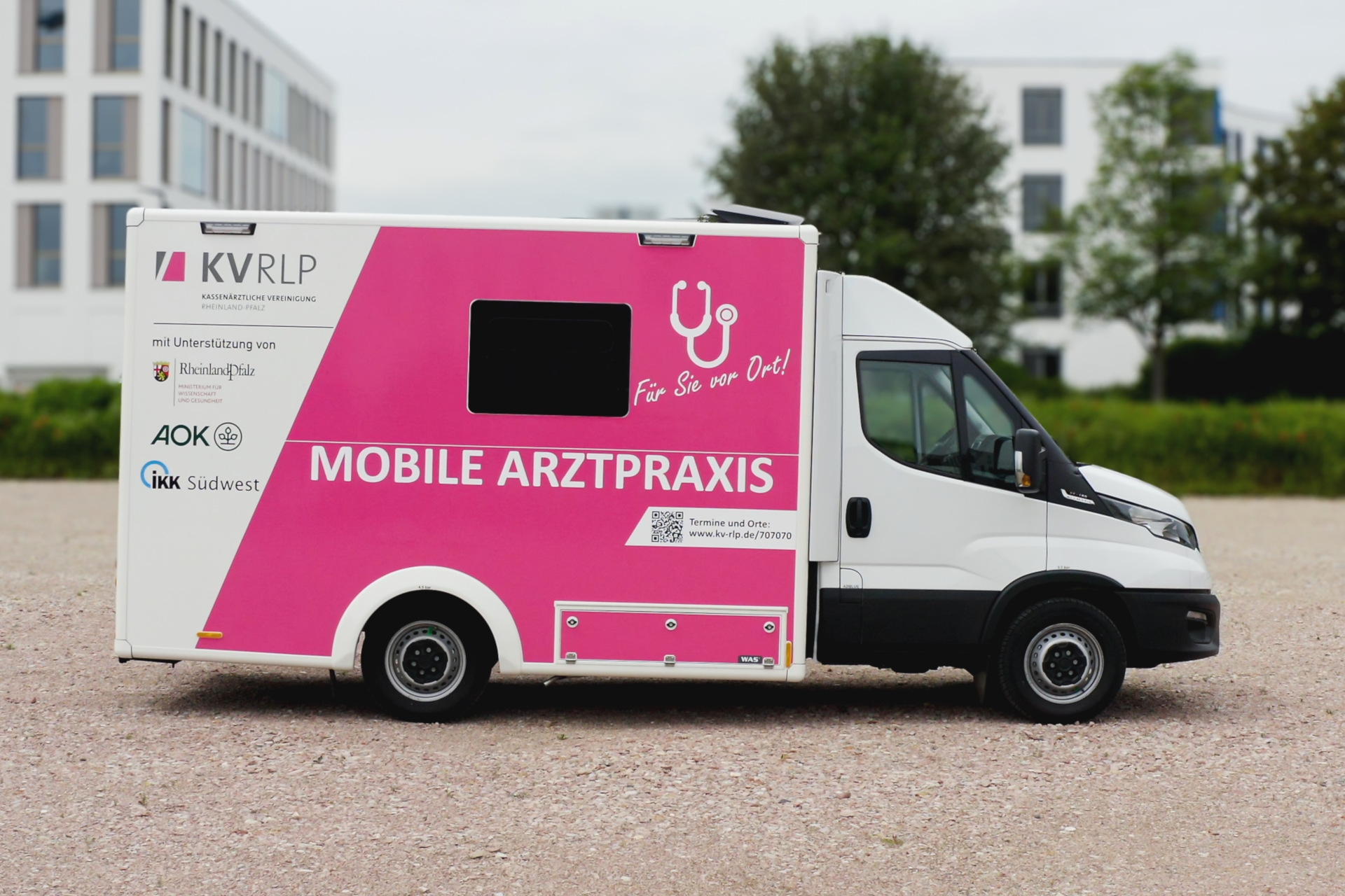 Das Foto zeigt die Mobile Arztpraxis.