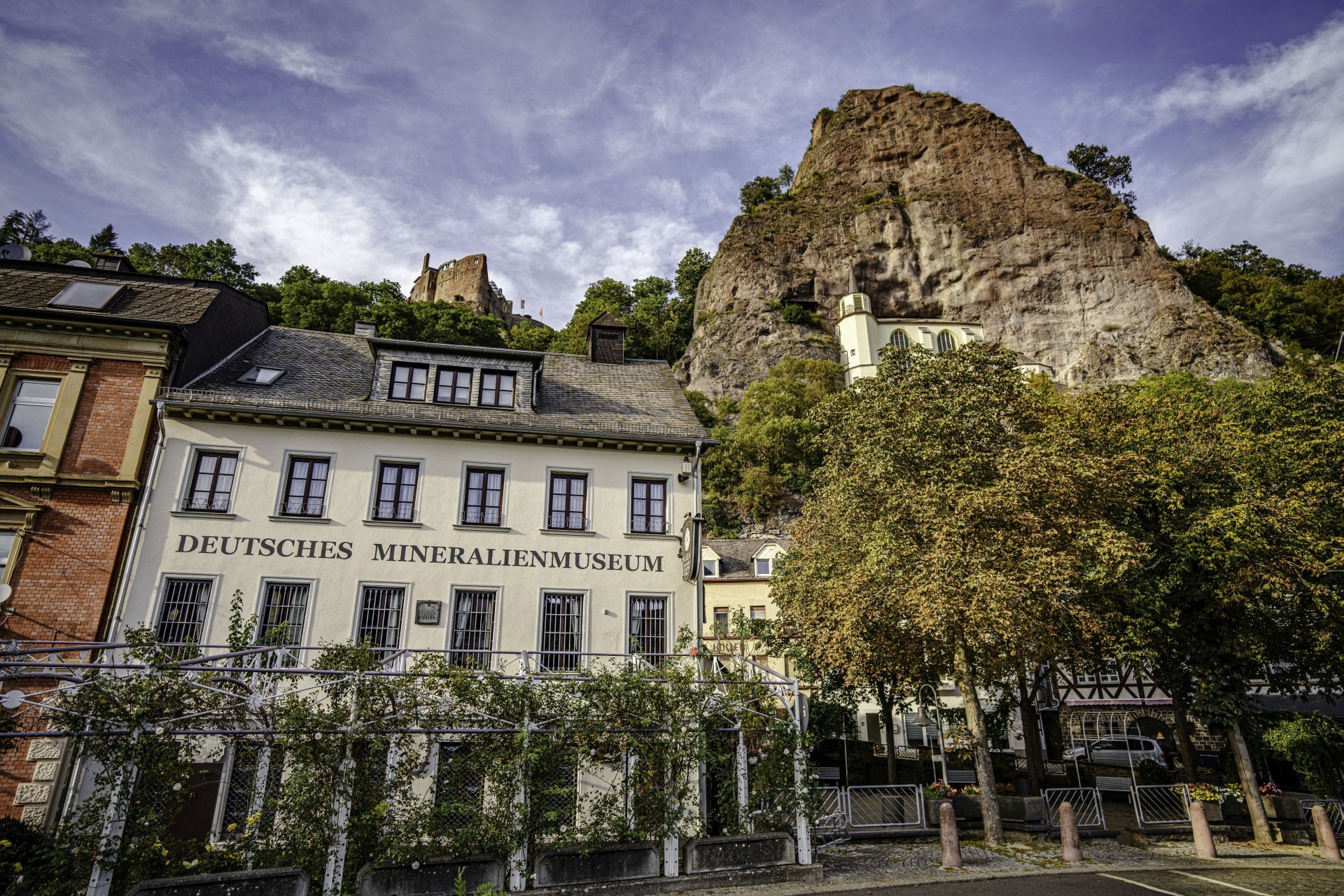 Außenansicht des Deutschen Mineralienmuseums